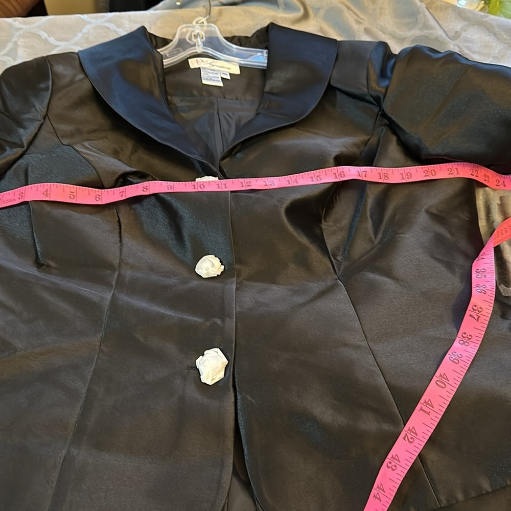 NWT CLASSIC CHIC SUIT SIZE 16 W - Picture 2 of 11